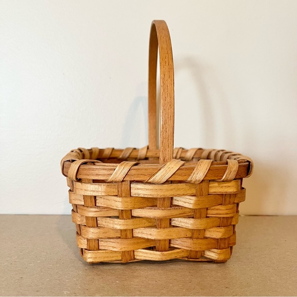 Split Oak Basket Handmade in USA - Picture 6 of 6